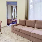 Palac Cieszyno מלון