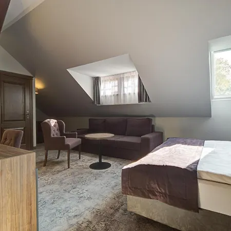 Pałac Cieszyno Złocieniec