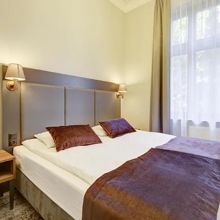 Pałac Cieszyno Hotel *