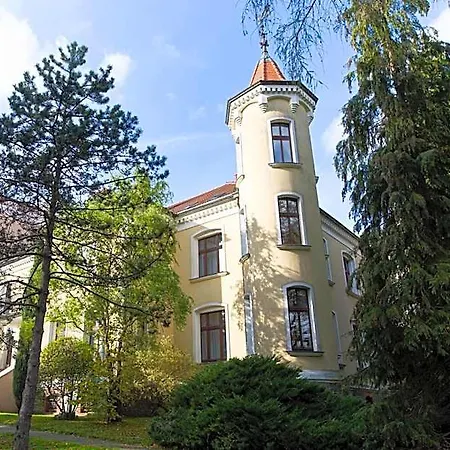 Palac Cieszyno * Złocieniec