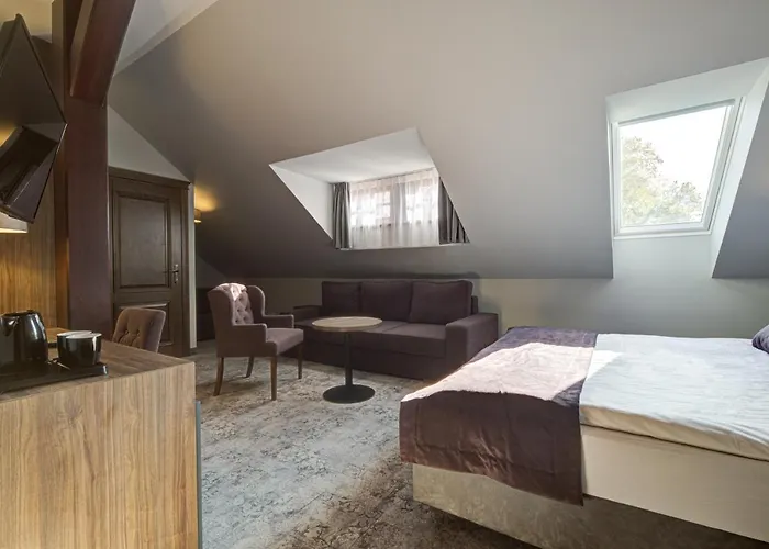 Palac Cieszyno Złocieniec