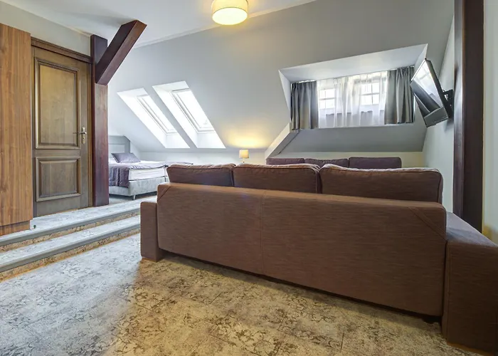 Palac Cieszyno Zlocieniec