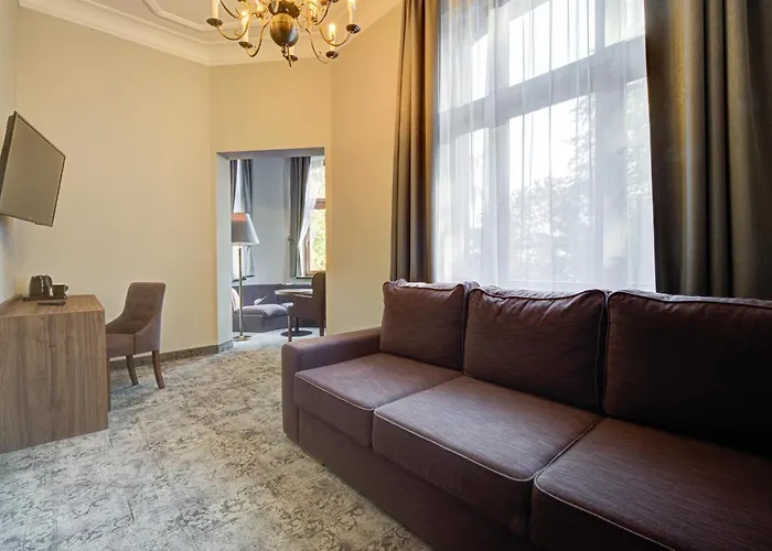 Hotel Palac Cieszyno Zlocieniec